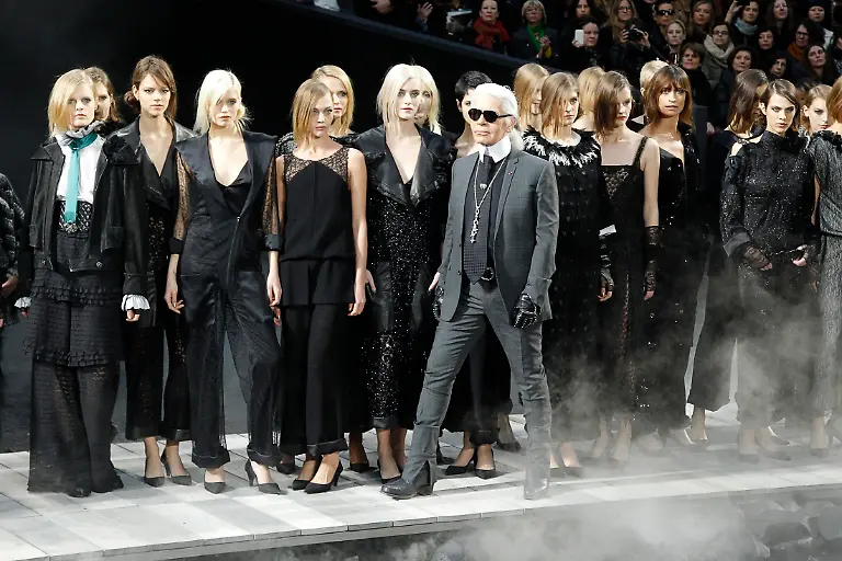 2011-03-08T135352Z-01-CHA35-RTRMDNP-3-FRANCE-FASHION-JPG4082601076689145888