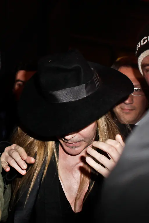 1298919743-jpg7544270450257751632