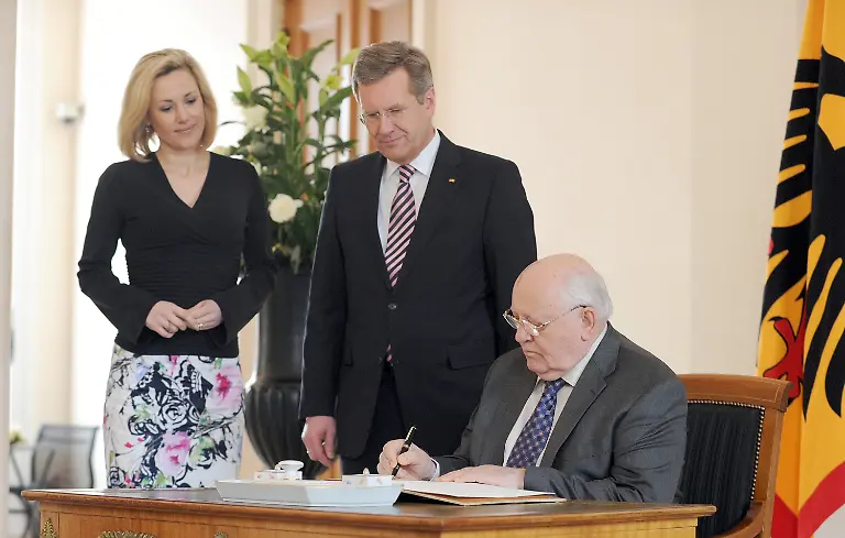 2wcd1744-jpg2790462185223808455