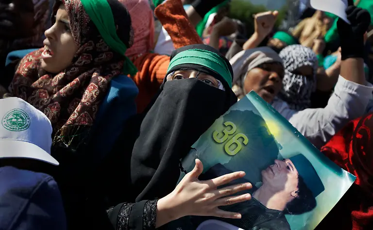 1298840626-jpg4904063352973014348