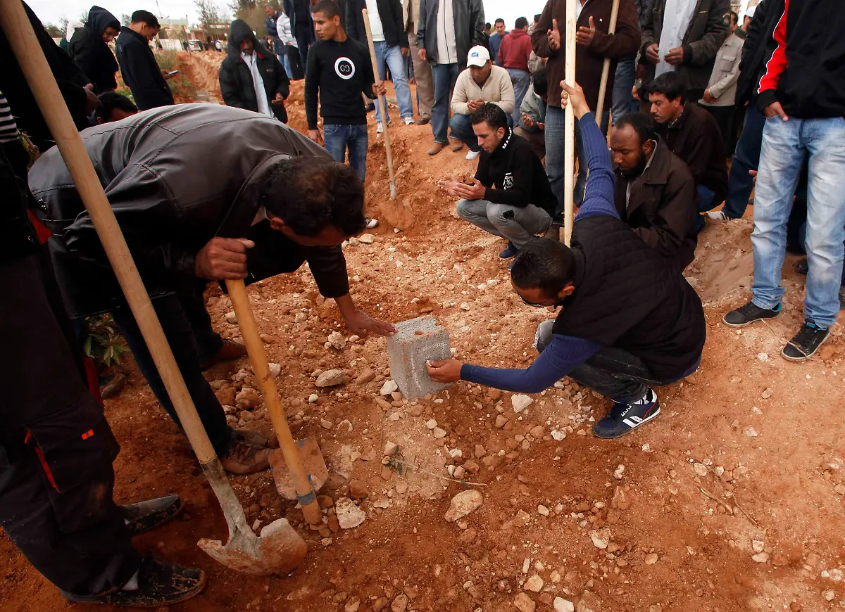 2011-02-28T143254Z-01-SJS06-RTRMDNP-3-LIBYA-JPG4797709150234469167