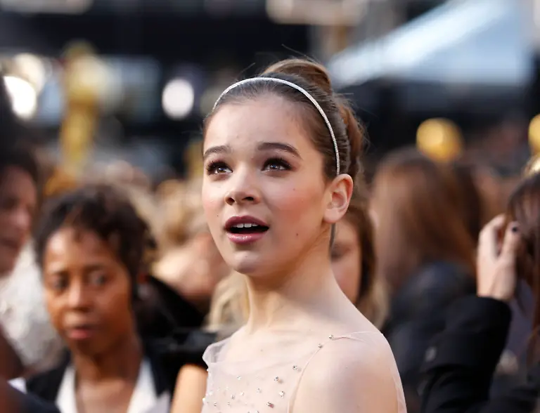 2011-02-27T234457Z-01-OSC715-RTRMDNP-3-OSCARS-JPG5681076445355525855