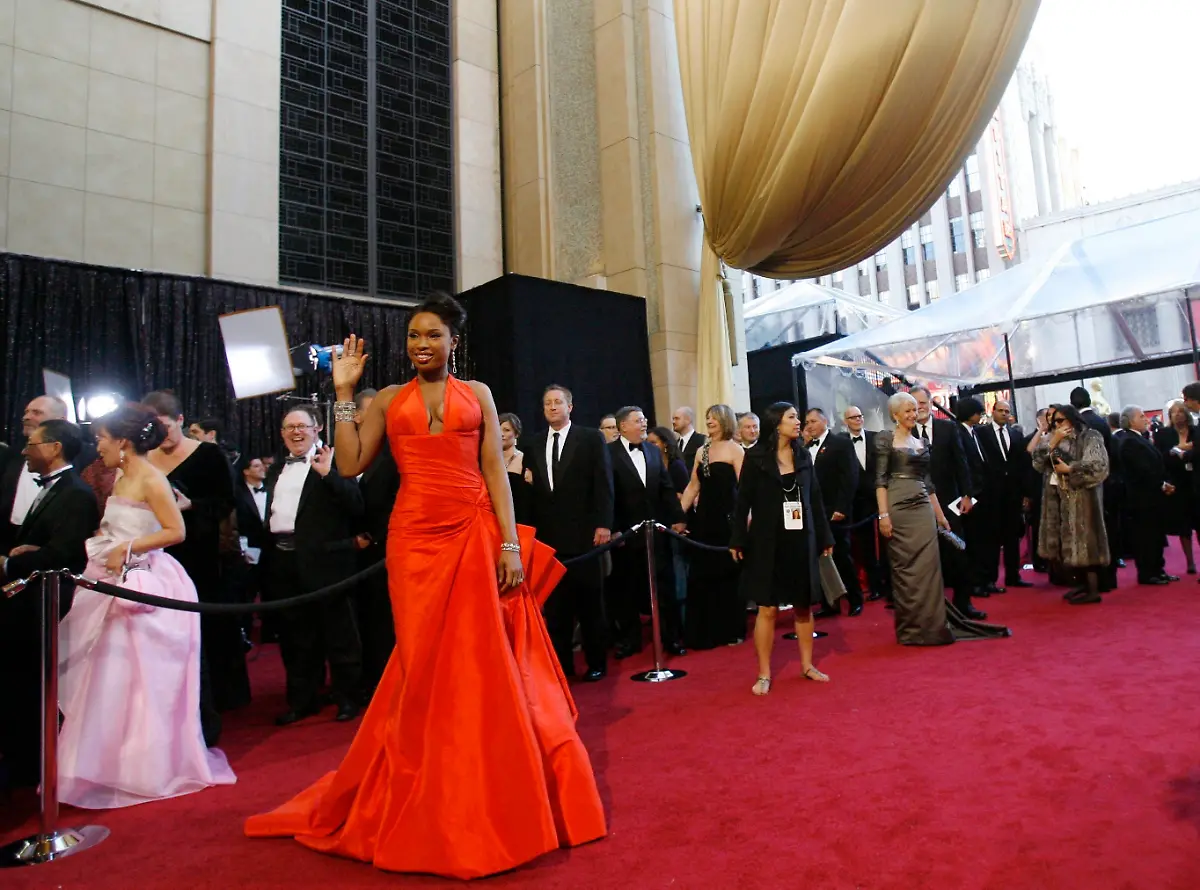 2011-02-28T061710Z-01-OSC1459-RTRMDNP-3-OSCARS-JPG2534154663248542244