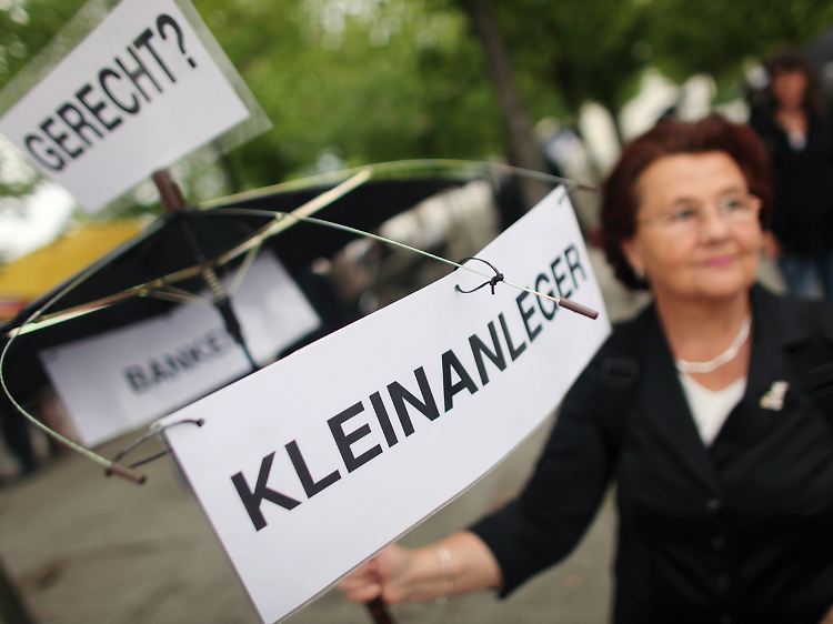 Tausende Anleger haben mit Lehman-Zertifikaten ihr Geld verloren – schuld war nicht zuletzt die miese Beratung der Banken.