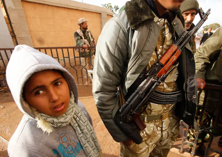 2011-02-24T182040Z-01-SJS30-RTRMDNP-3-LIBYA-BENGHAZI-JPG8952943823699765619