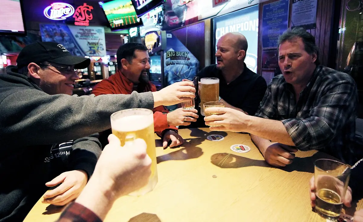 Boeing-Mitarbeiter-feiern-2