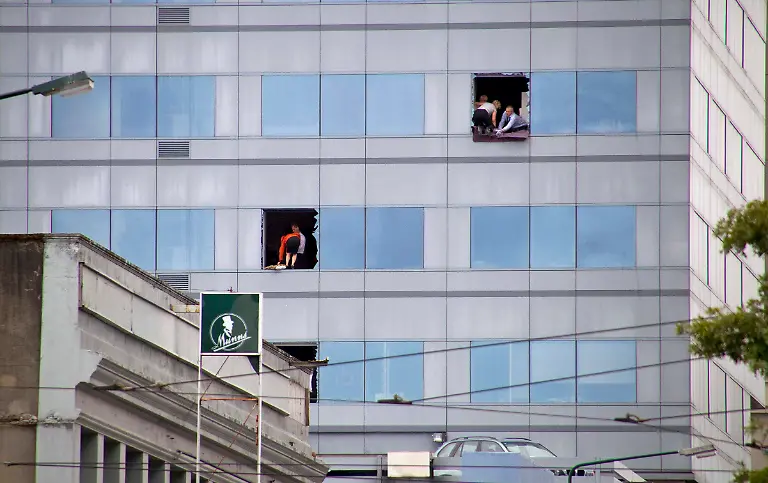 1298358539-jpg6735704754211987987