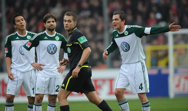 2w954340-jpg704525230618502125