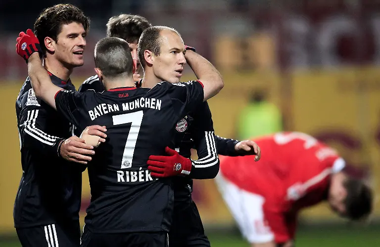 1298145992-jpg11338099229235682