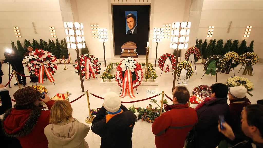 2w904158-jpg423230852233506106