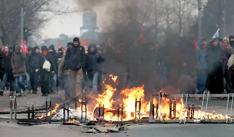 2w942805-jpg4761319324861974228