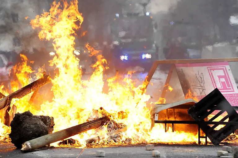 190211dre105-190211dre105-jpg2443578992055318201