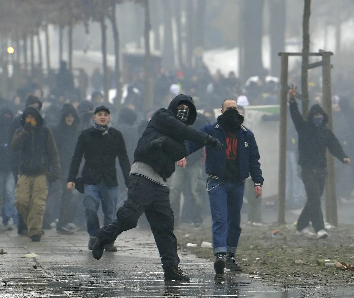 1298128275-jpg2909909285029304168