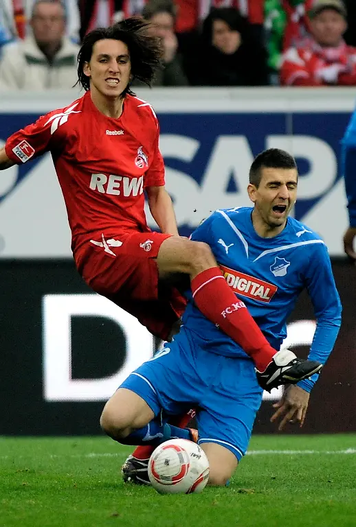 1298126787-jpg1990631786637458522