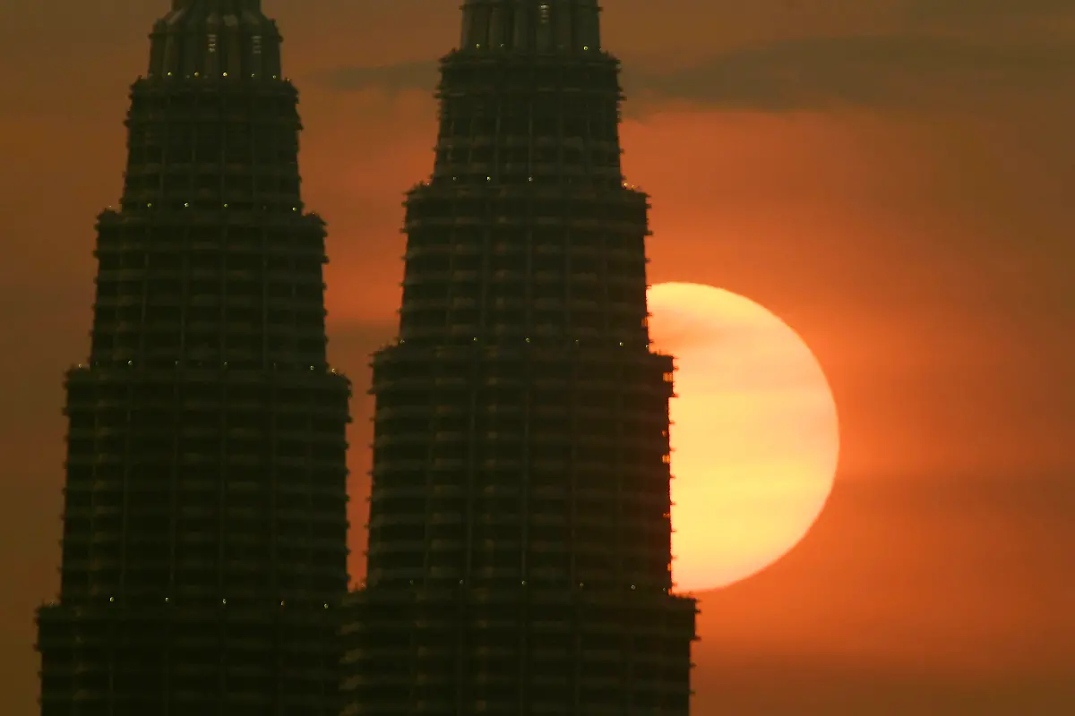 Malaysia-Daily-Life-XMB102-jpg5719948124882763288