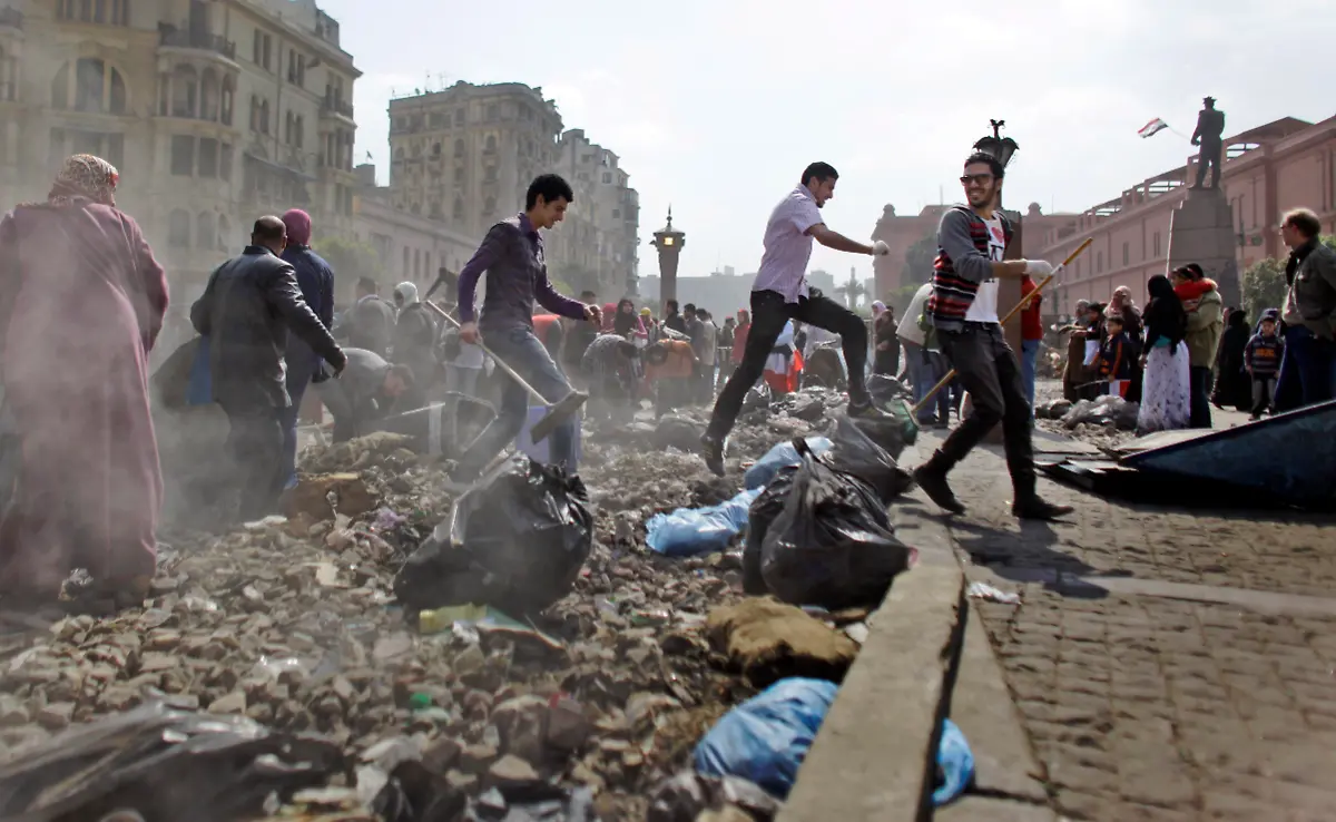 1297511349-jpg4864327826400080121