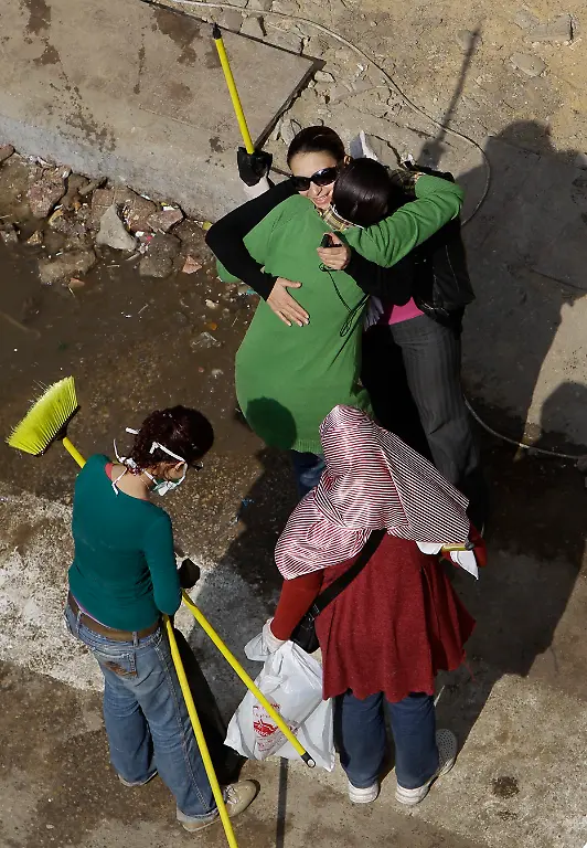 1297513056-jpg4737197202596203065