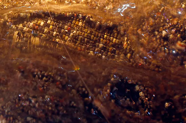 2011-02-11T195747Z-01-AMR18-RTRMDNP-3-EGYPT-JPG7959385456627511489