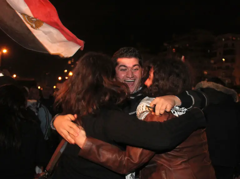 2011-02-11T185645Z-01-LBN15-RTRMDNP-3-LEBANON-JPG7216483270337031916