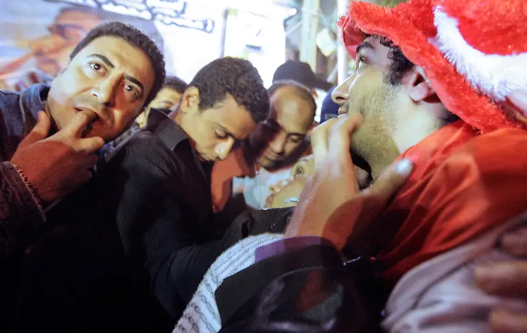 2w3b2219-jpg3766230445312502385