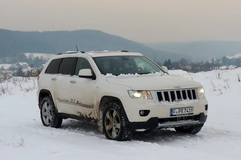 Jeep-Grand-Cherokee-28-12-2010-14-32-51
