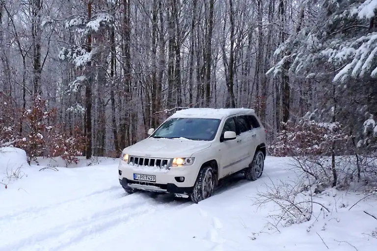 Jeep-Grand-Cherokee-27-12-2010-15-11-07