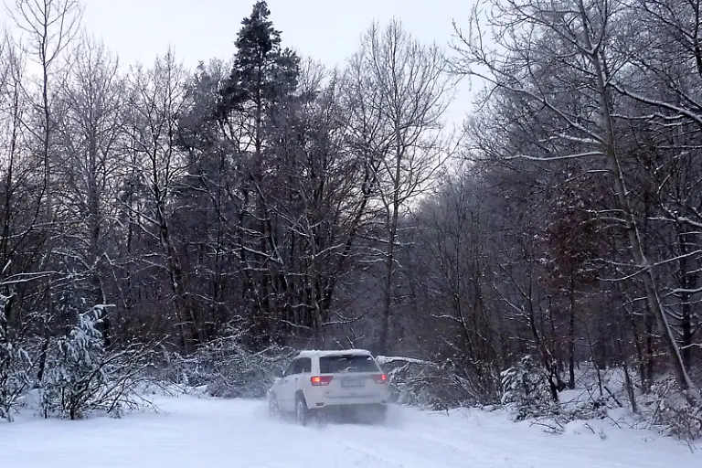 Jeep-Grand-Cherokee-27-12-2010-15-11-15
