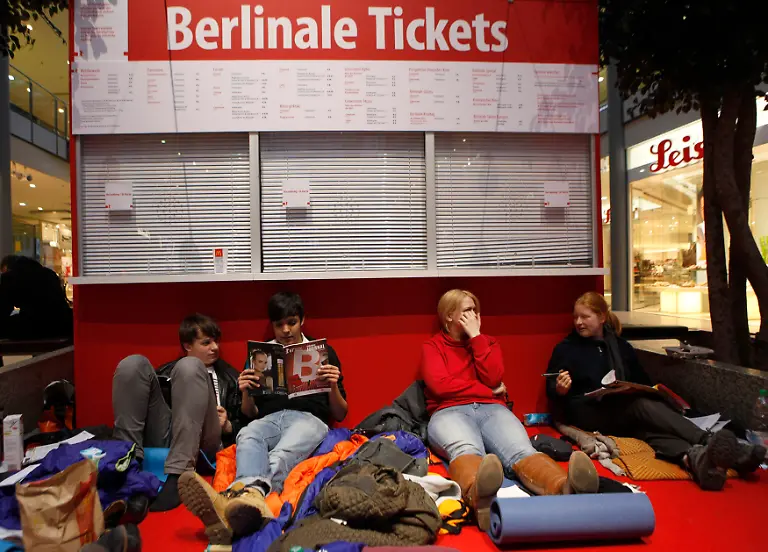 2011-02-07T085801Z-01-TPE04-RTRMDNP-3-GERMANY-JPG3151233324145888726