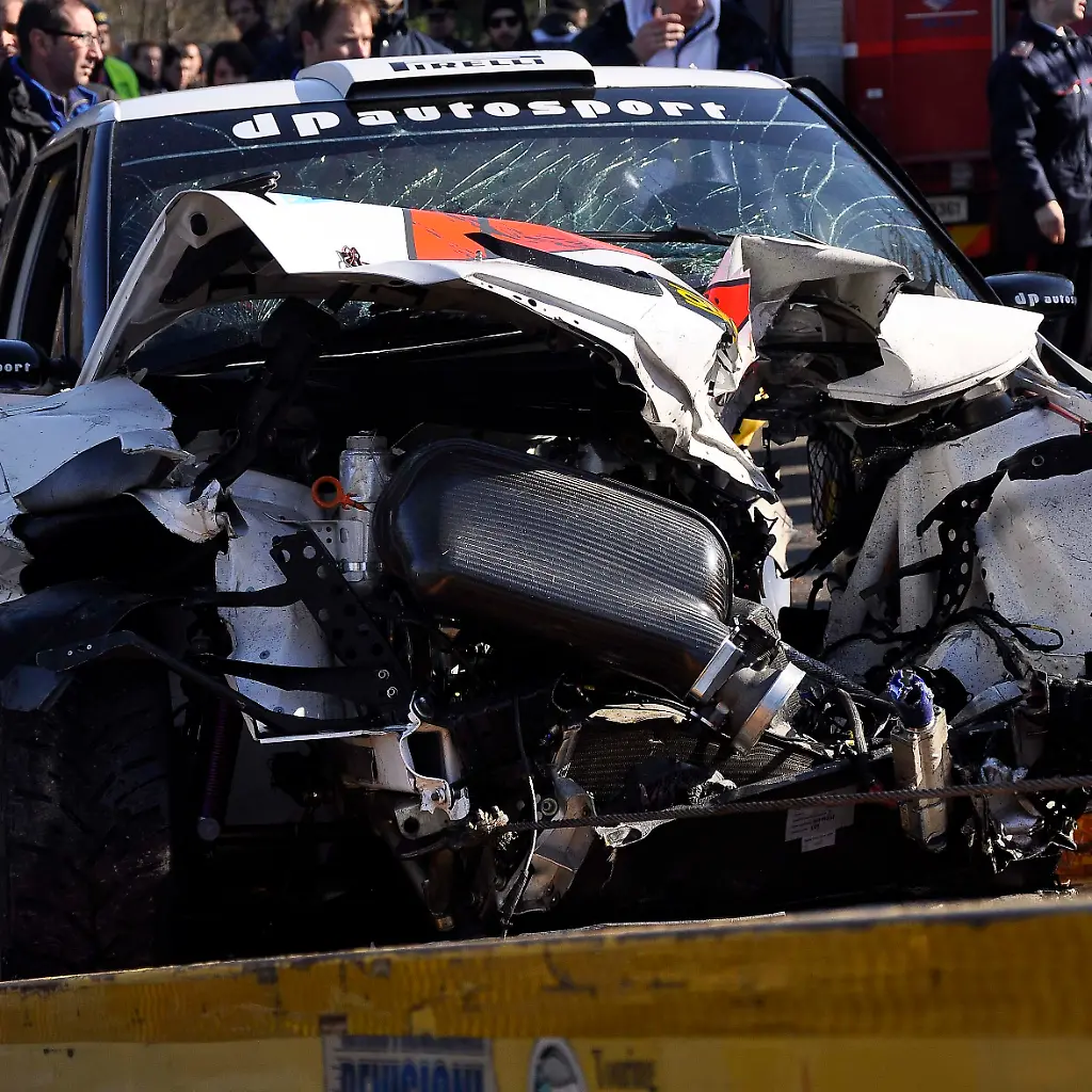 Italy-F1-Renault-Kubica-Injured-AND116-jpg5176050200147993573