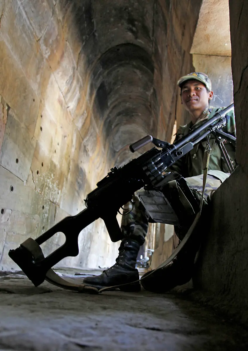 Cambodia-Thailand-XIN803-jpg1400430180376539835