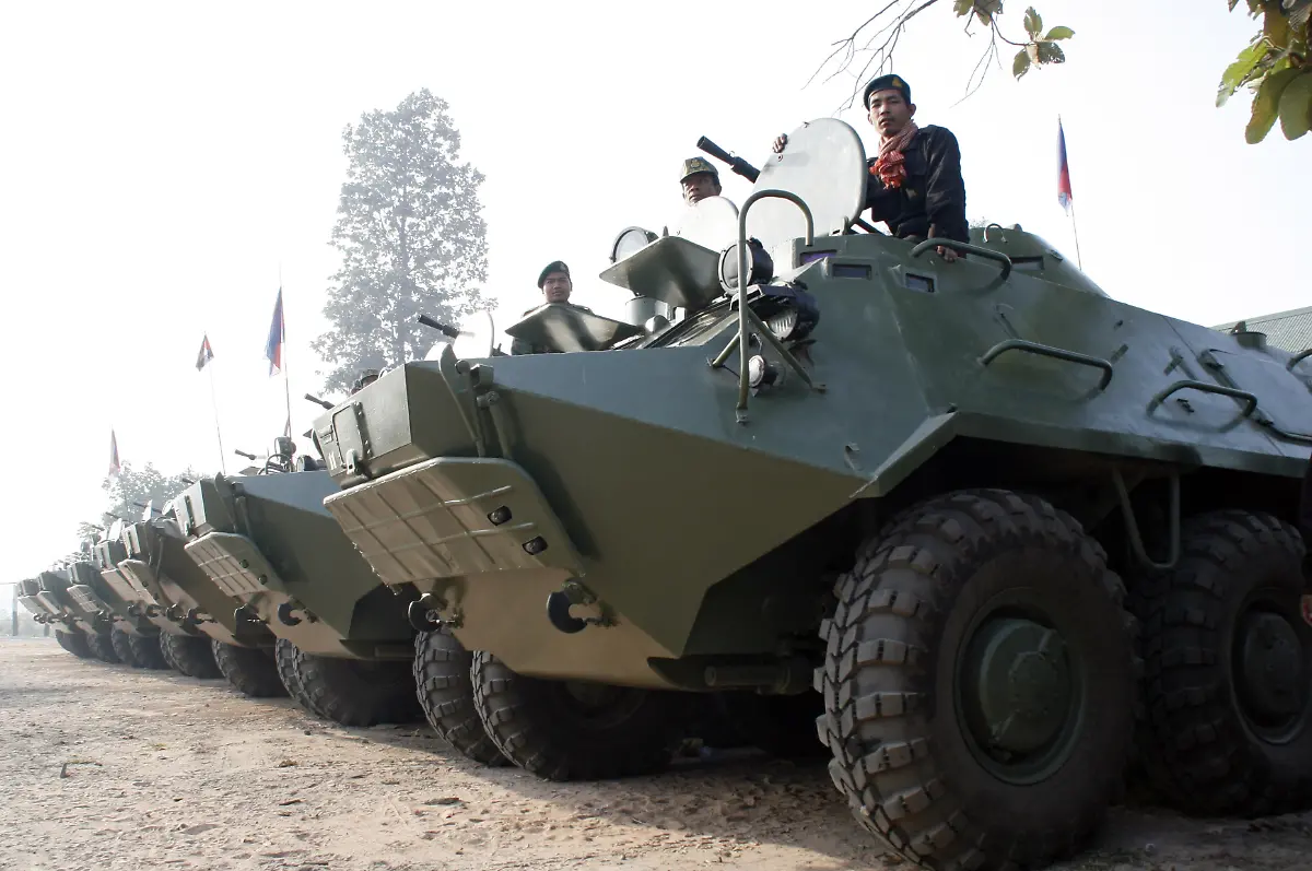 Cambodia-Thailand-XIN801-jpg3793456221098877826