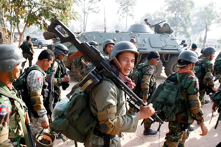 2011-02-06T142427Z-01-DSC04-RTRMDNP-3-CAMBODIA-JPG7826372838599706574