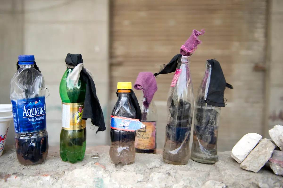 030211BER7008-030211BER7008-jpg8562696045337523884