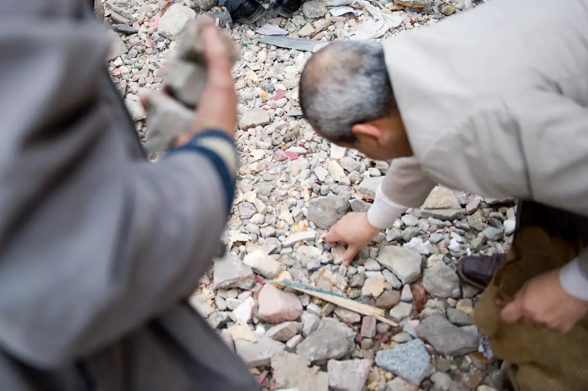 030211BER7031-030211BER7031-jpg6689176569363310698