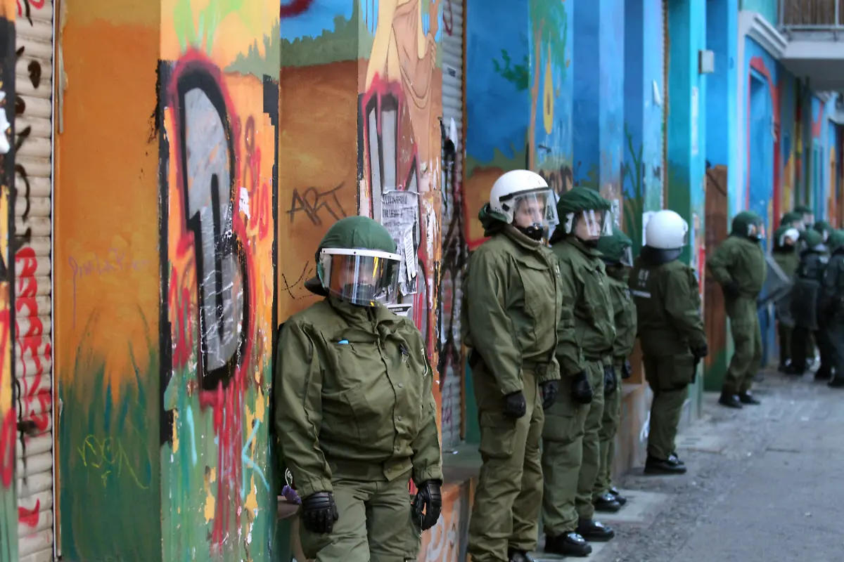 2vxm3829-jpg2164933238275320898