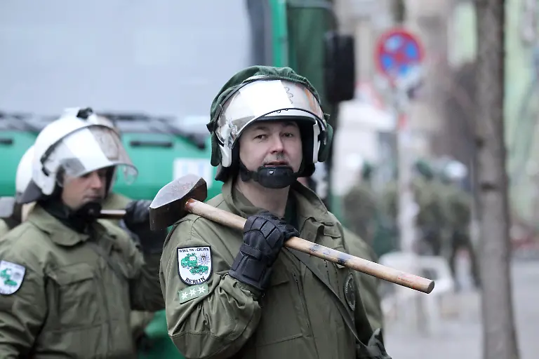 2vxm3533-jpg4899853064432209172