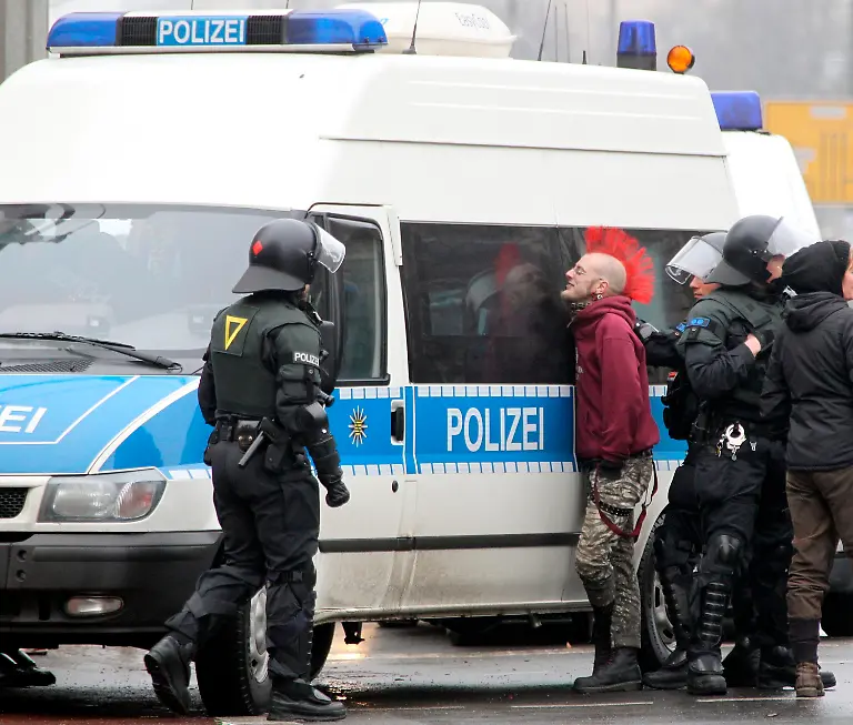 2vxp0001-jpg3044324370767352340