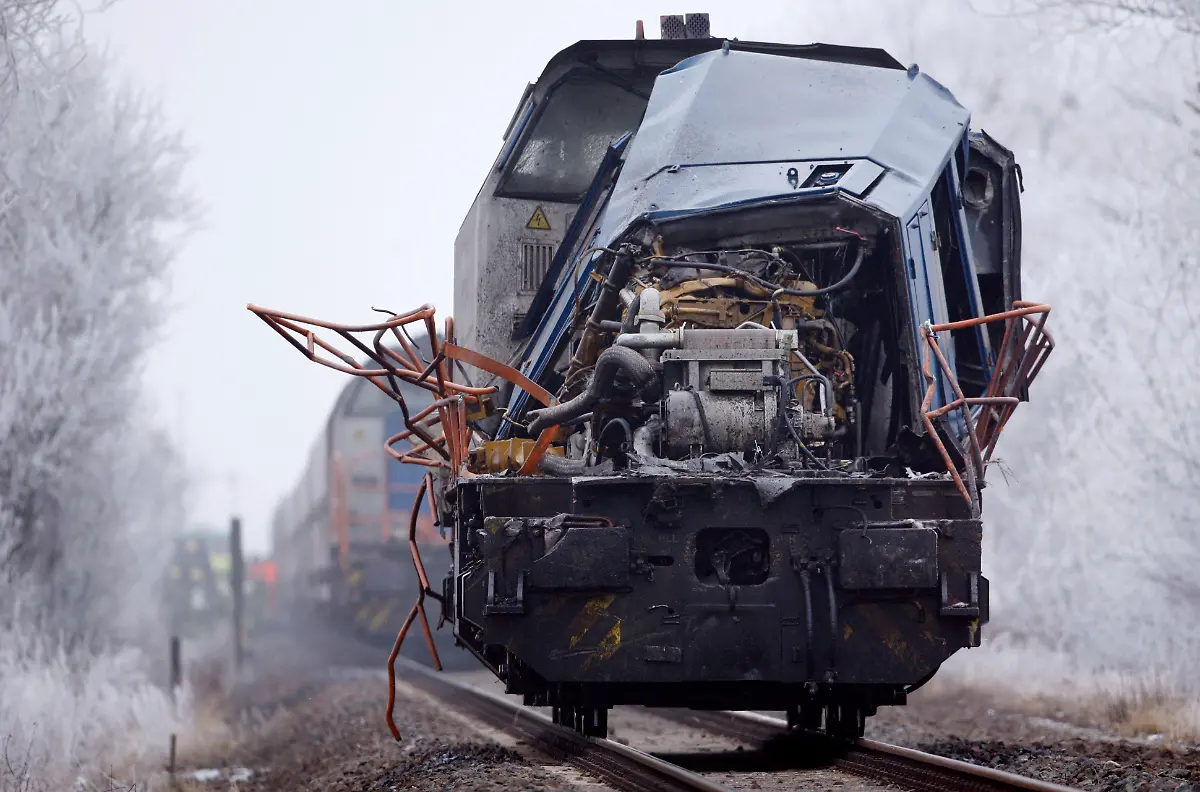 Germany-Train-Crash-MSC109-jpg6188331117783703531