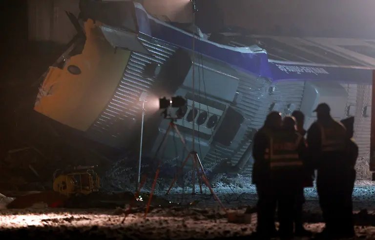 300111MAG106-300111MAG106-jpg5132967454257582094