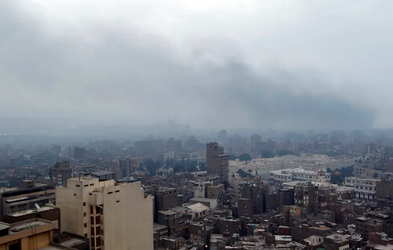 2011-01-29T054623Z-01-CAI02-RTRMDNP-3-EGYPT-JPG7707917771065332458