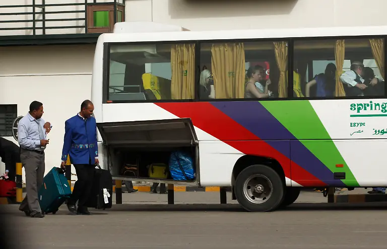 Mideast-Egypt-Protest-TTW134-jpg5033904645688090117