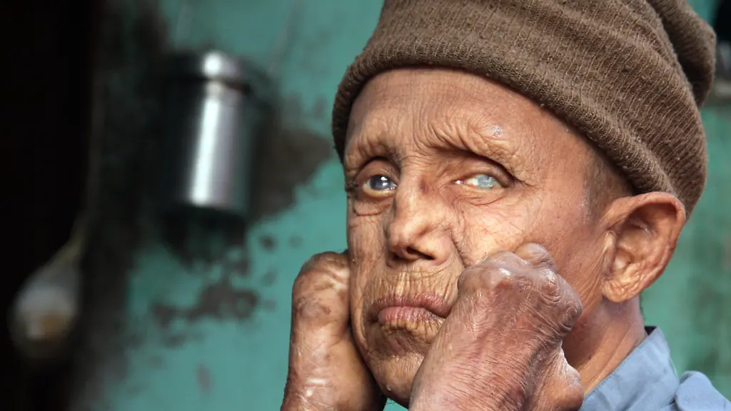 2vrh0102-jpg7418806055396501594