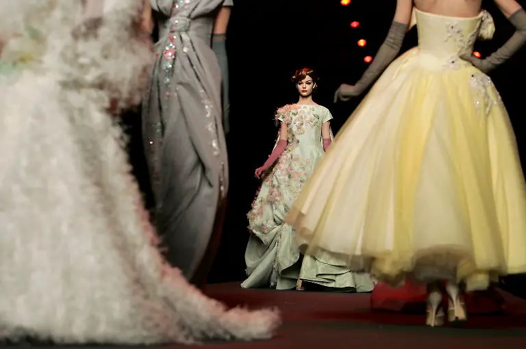 2vru0945-jpg965593123329814028