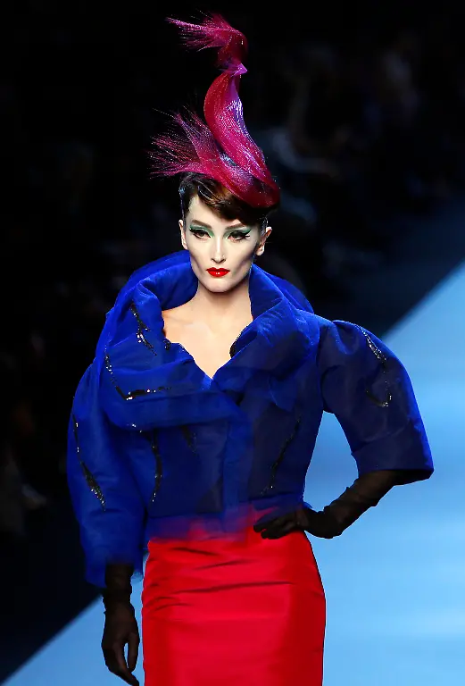 France-Fashion-Haute-Couture-XFM124-jpg6397467013500439616