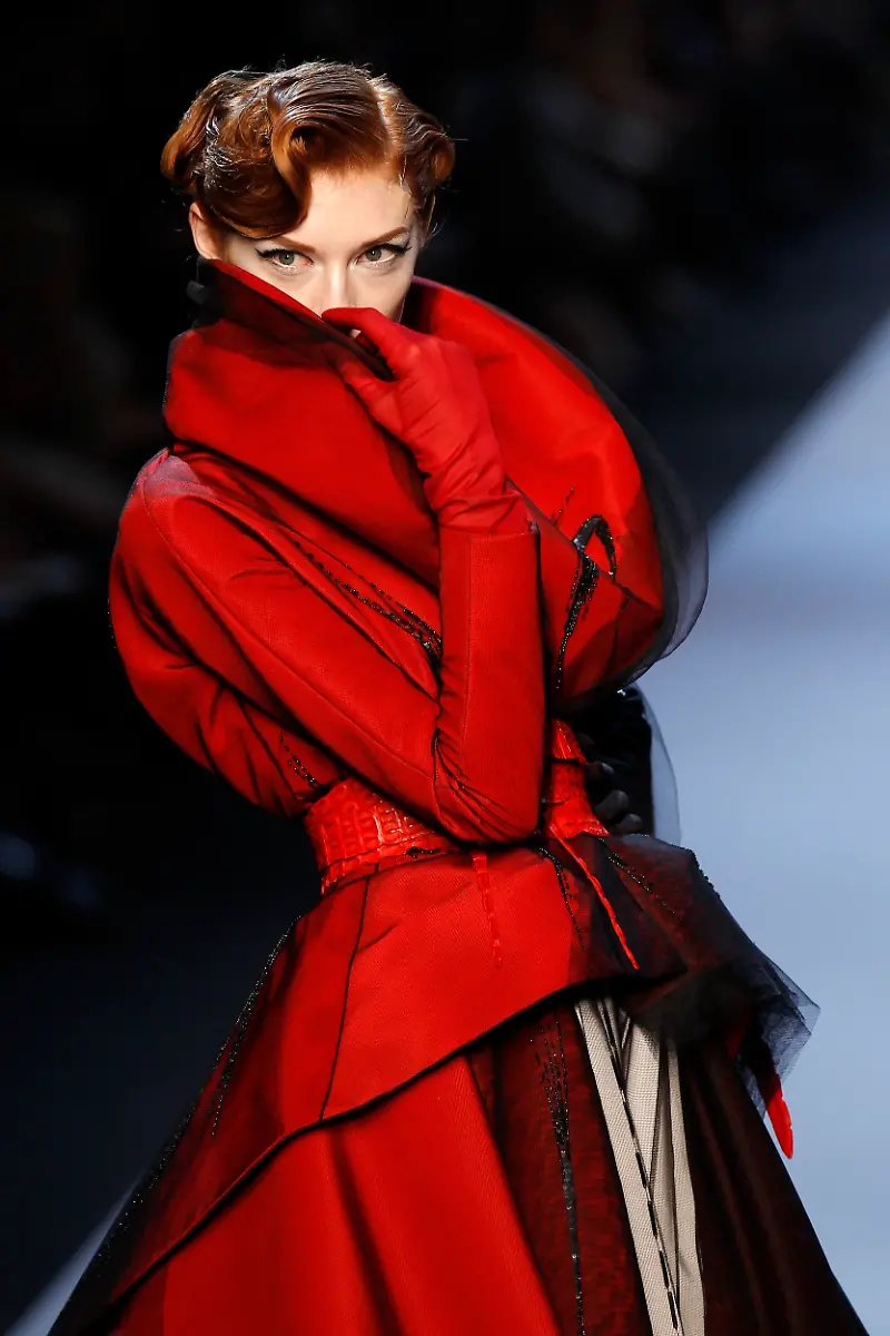 2011-01-24T161435Z-01-BTE25-RTRMDNP-3-FRANCE-FASHION-JPG5558124394953487624