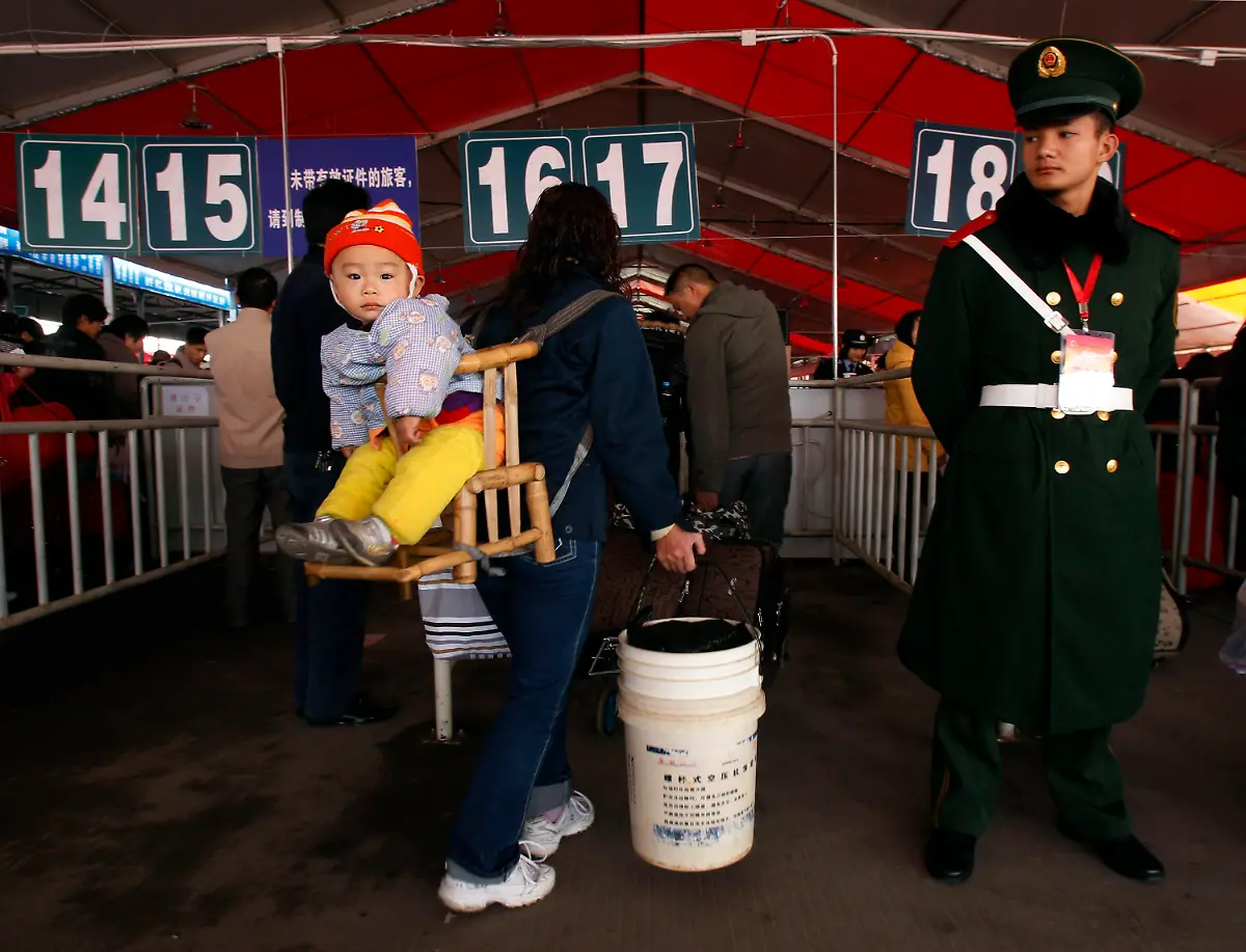 2011-01-24T063632Z-01-DON02-RTRMDNP-3-CHINA-JPG5506056655190600763