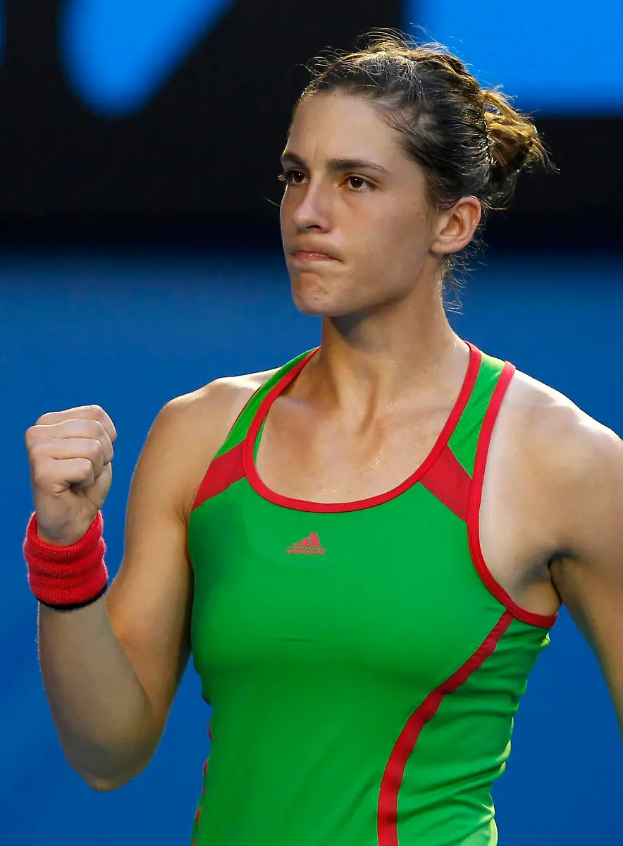 2011-01-23T085727Z-01-MEL132-RTRMDNP-3-TENNIS-OPEN-JPG497807584668342850