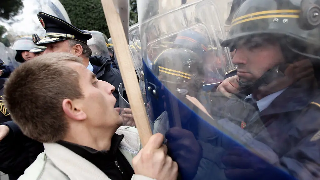 2vpr5930-jpg2953137641769477083