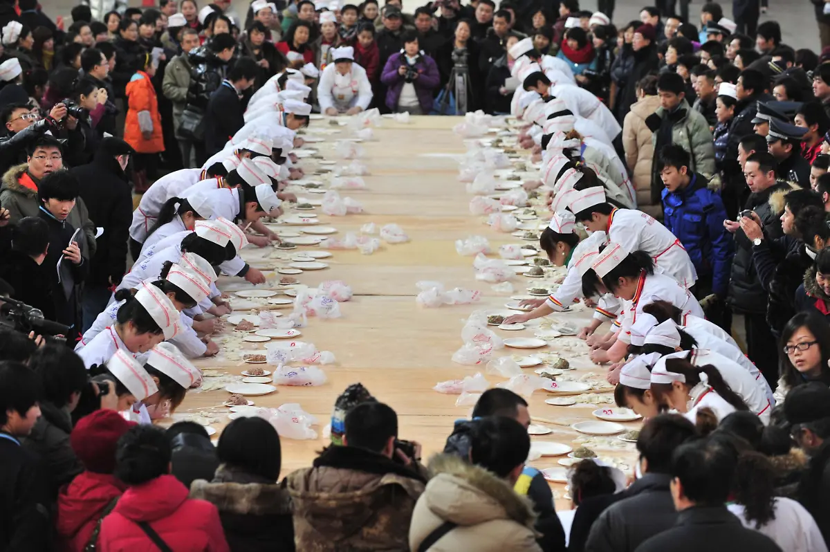 2vo81817-jpg329315940742190726