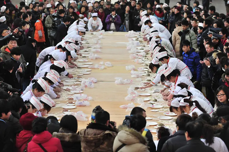 2vo81817-jpg329315940742190726